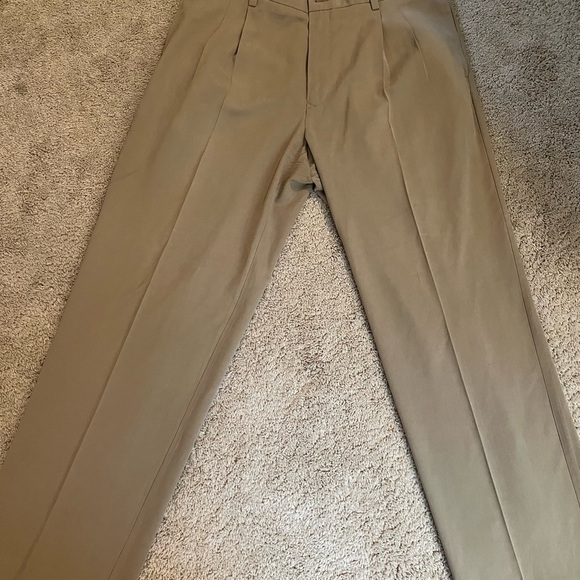 Tommy Bahama Men's Khaki Dress Pants - Picture 1 of 3